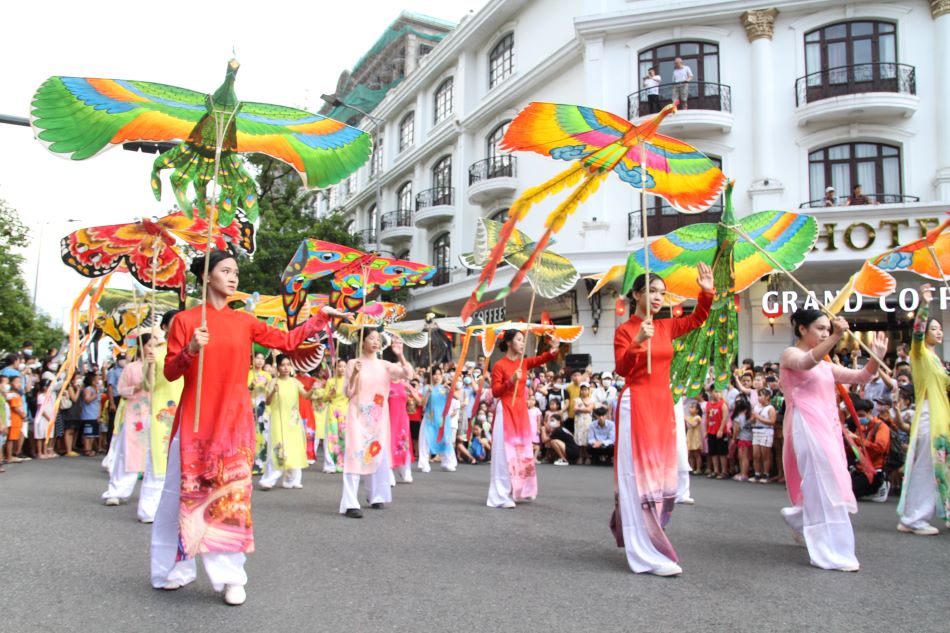 Hue-Festival-Street-Festival